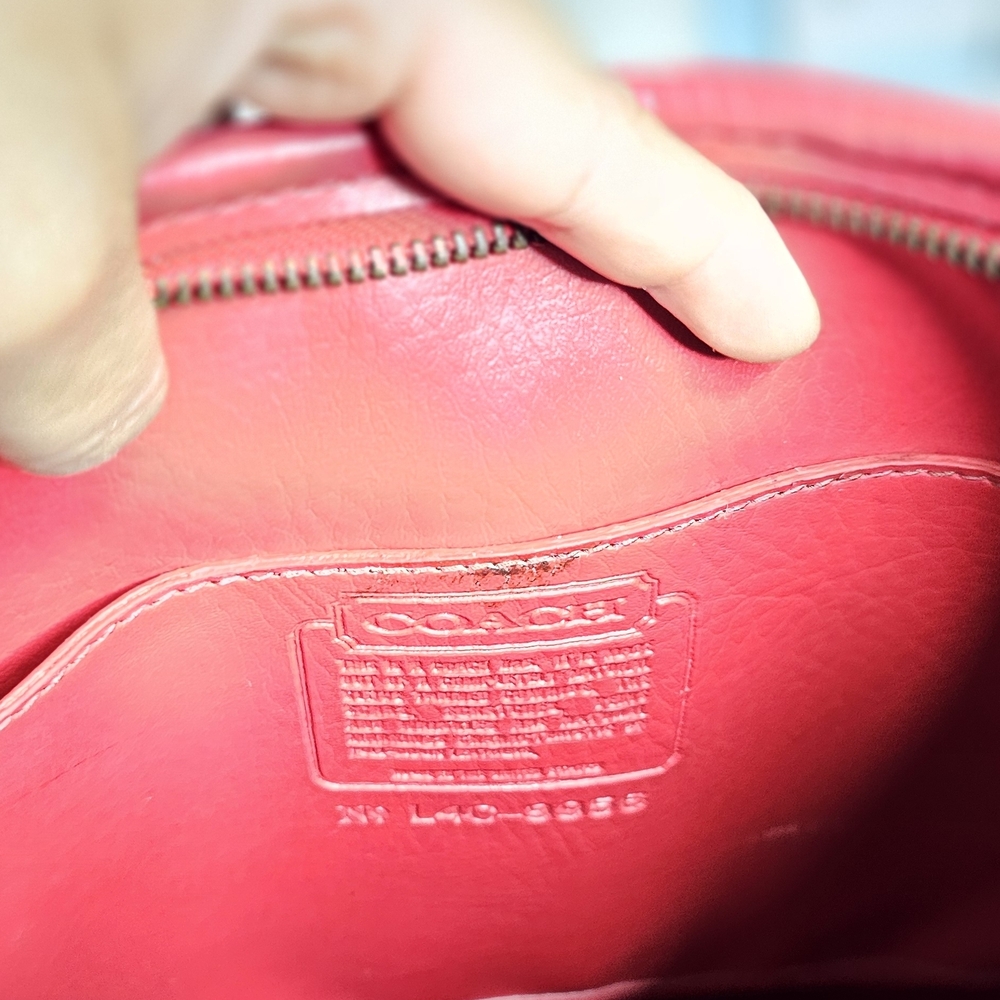 Vintage Coach Soho Red Leather Baguette / Hobo Bag (No. L4C-9956) - Picture 15 of 16